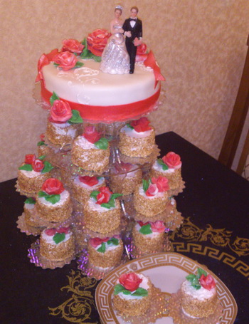 свадебный торт из капкейков
